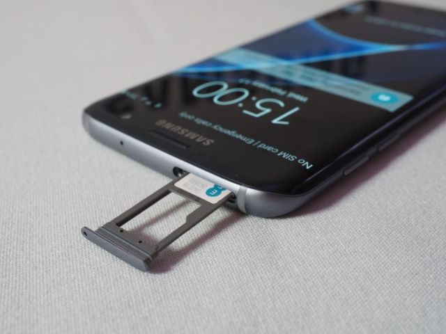 Bandeja de Sim + MiscroSD