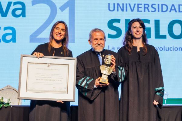 Honoris Causa Dr. Teurel