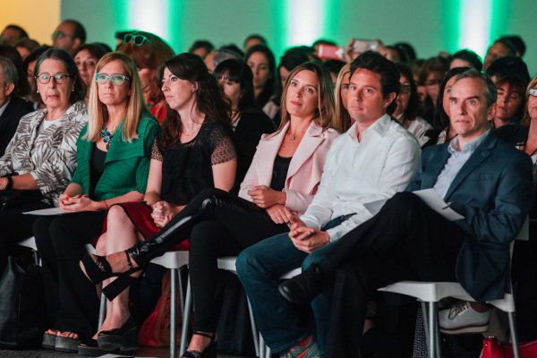 Vicerrectora, Rectora y Ministro Sánchez Zinny